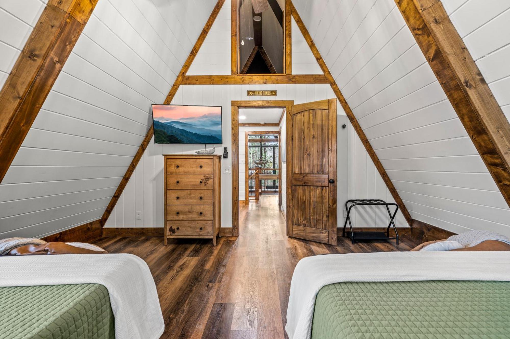 1Mile Downtown, Handicap Ramp, Hot Tub, Game Room Gatlinburg Eksteriør billede