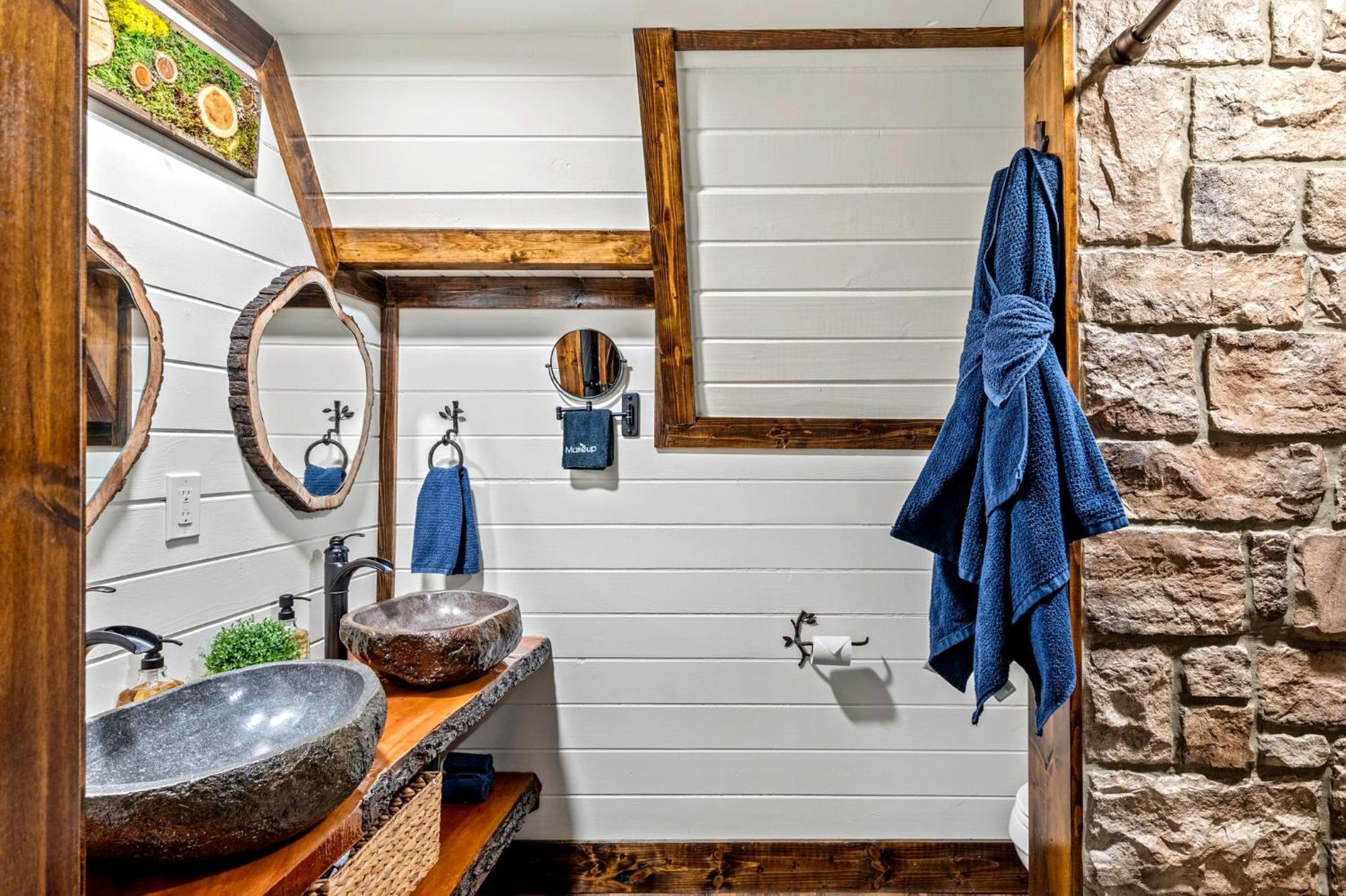 1Mile Downtown, Handicap Ramp, Hot Tub, Game Room Gatlinburg Eksteriør billede